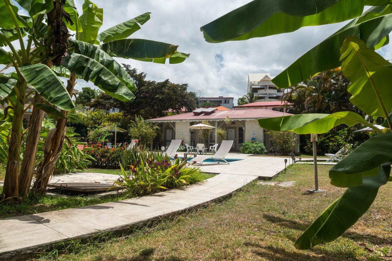 Hotel Les Bananiers Le Gosier  Bagian luar foto