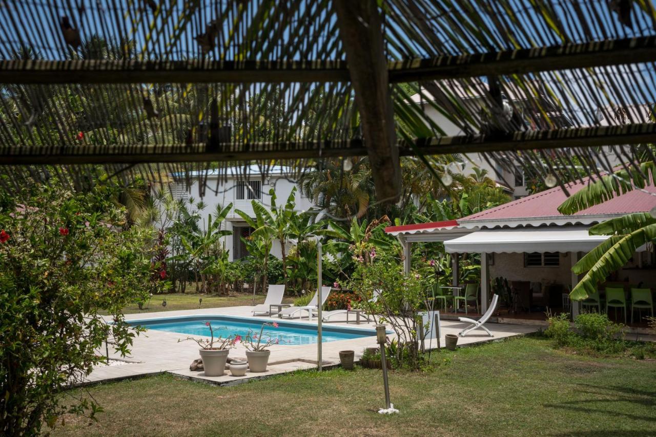 Hotel Les Bananiers Le Gosier  Bagian luar foto