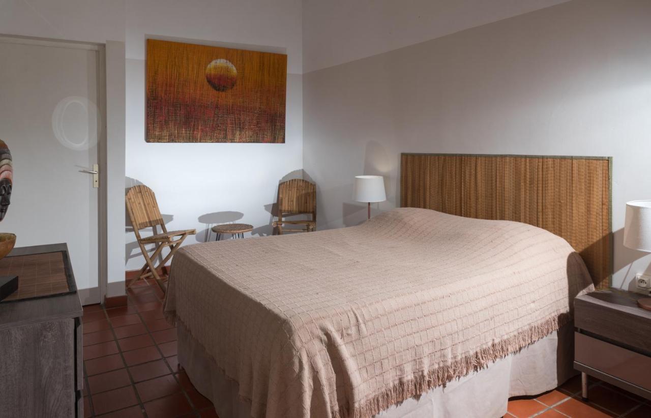 Hotel Les Bananiers Le Gosier  Bagian luar foto