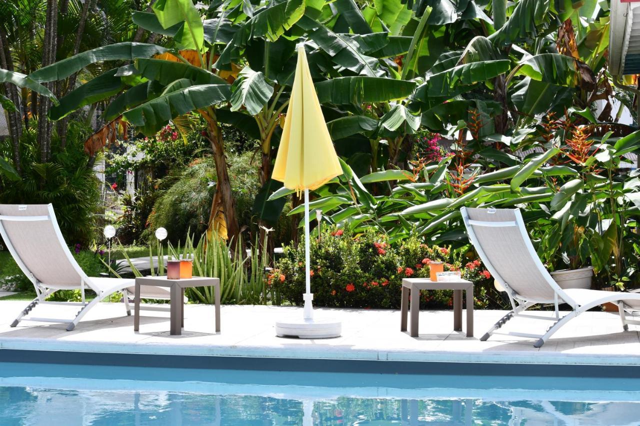 Hotel Les Bananiers Le Gosier  Bagian luar foto